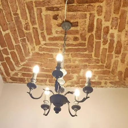 The Grey House * ברה