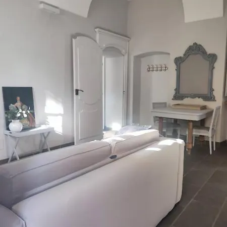 The Grey House 公寓 *