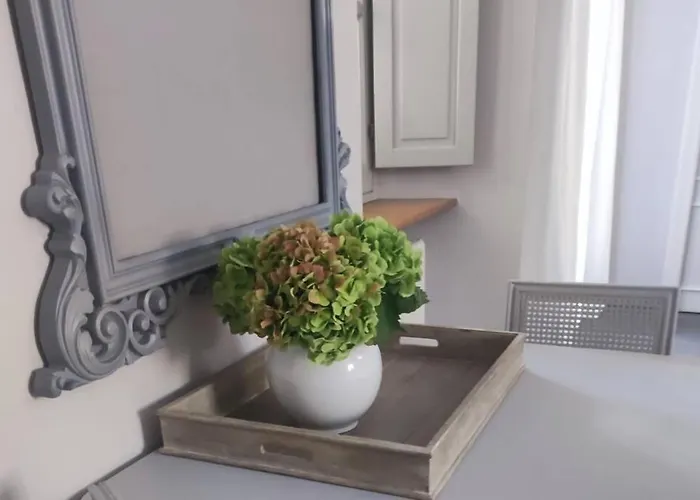 The Grey House Апартаменты *