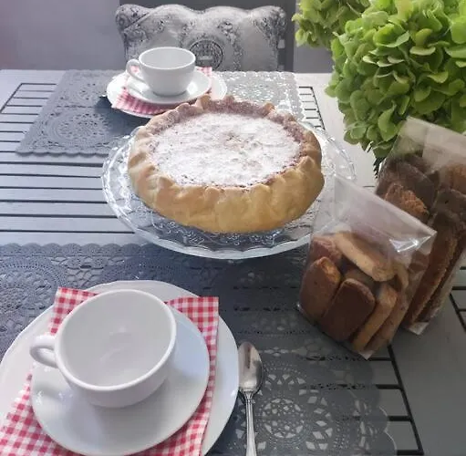 The Grey House Daire